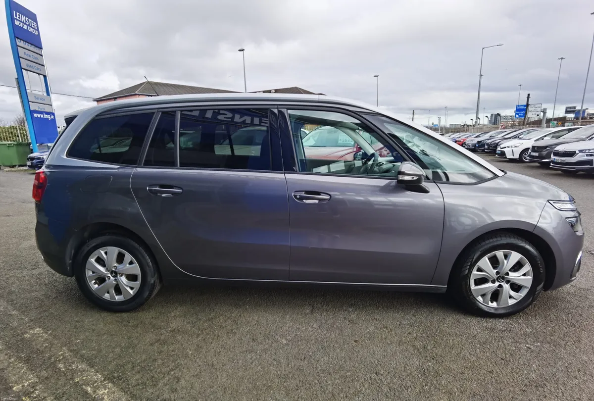 CITROEN C4 SPACETOURER 1.5 BLUEHDI FEEL *7 SEATER* - Image 4