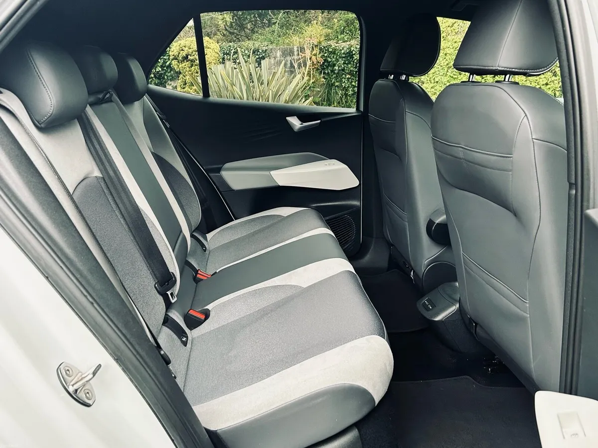 2021 VOLKSWAGEN ID.3 1ST PLUS - Image 4