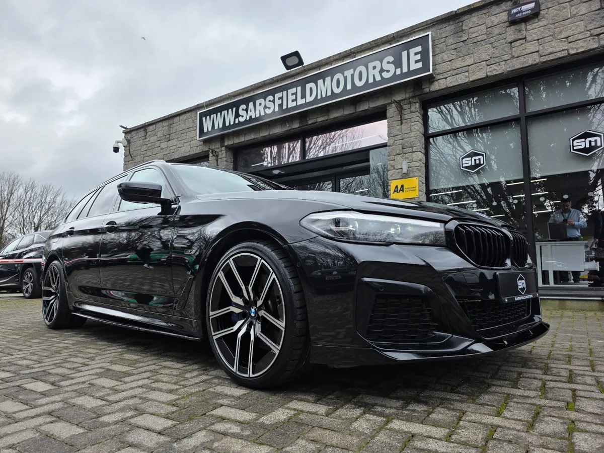 2021 BMW 530E M-SPORT AUTO TOURING . - Image 1