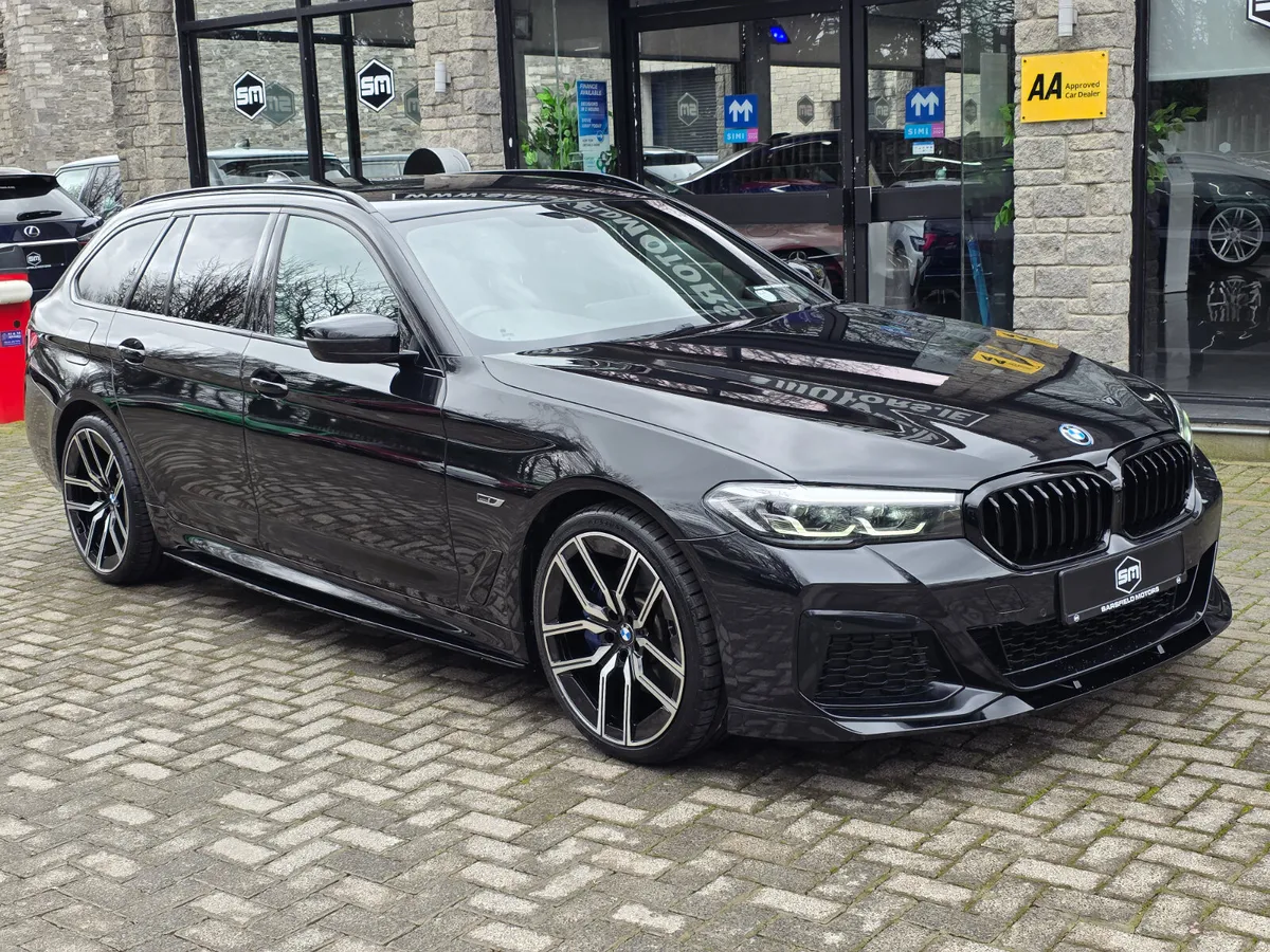 2021 BMW 530E M-SPORT AUTO TOURING . - Image 4