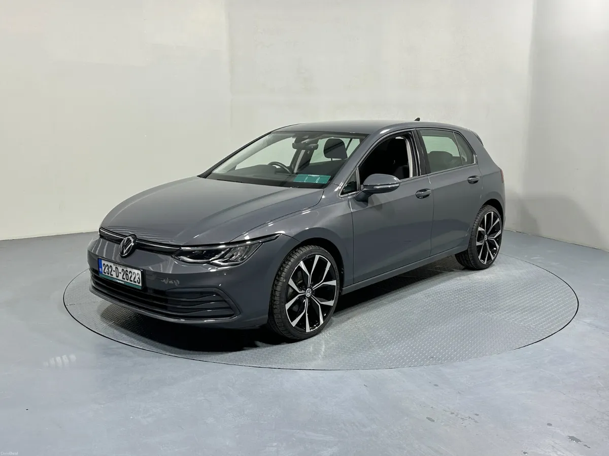 Volkswagen Golf 1.0 Tsi DSG Automatic 232 - Image 3