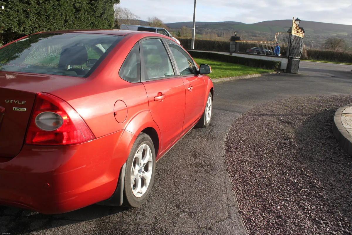 Ford Focus Style 1.8 TDCI, 2009 - Image 3