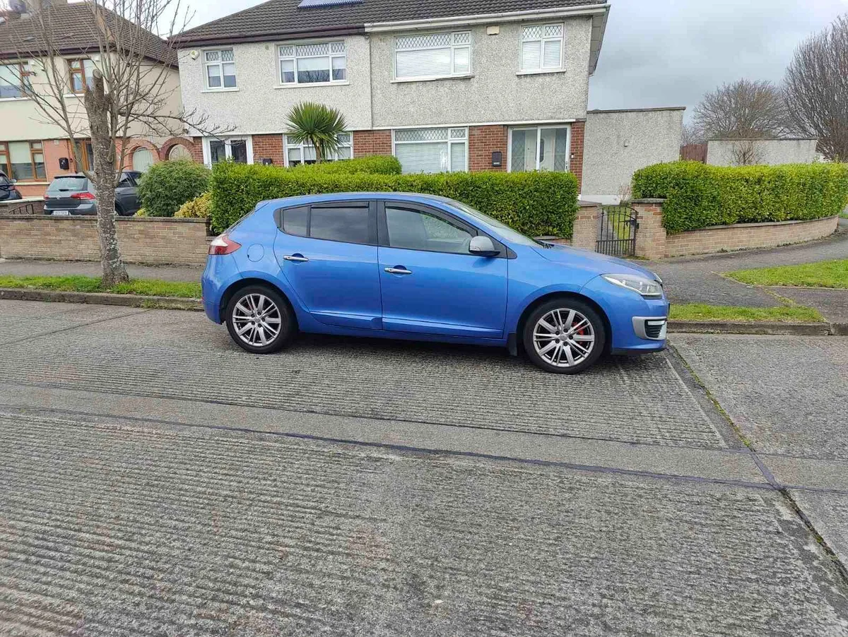 Renault Megane 2015 - Image 2