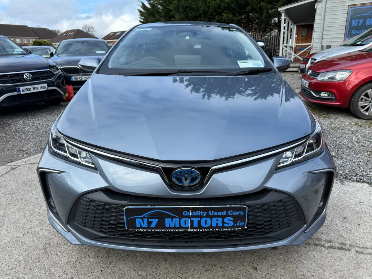 2023 Toyota Corolla 1.8 HYBRID SOL AUTO - Image 3