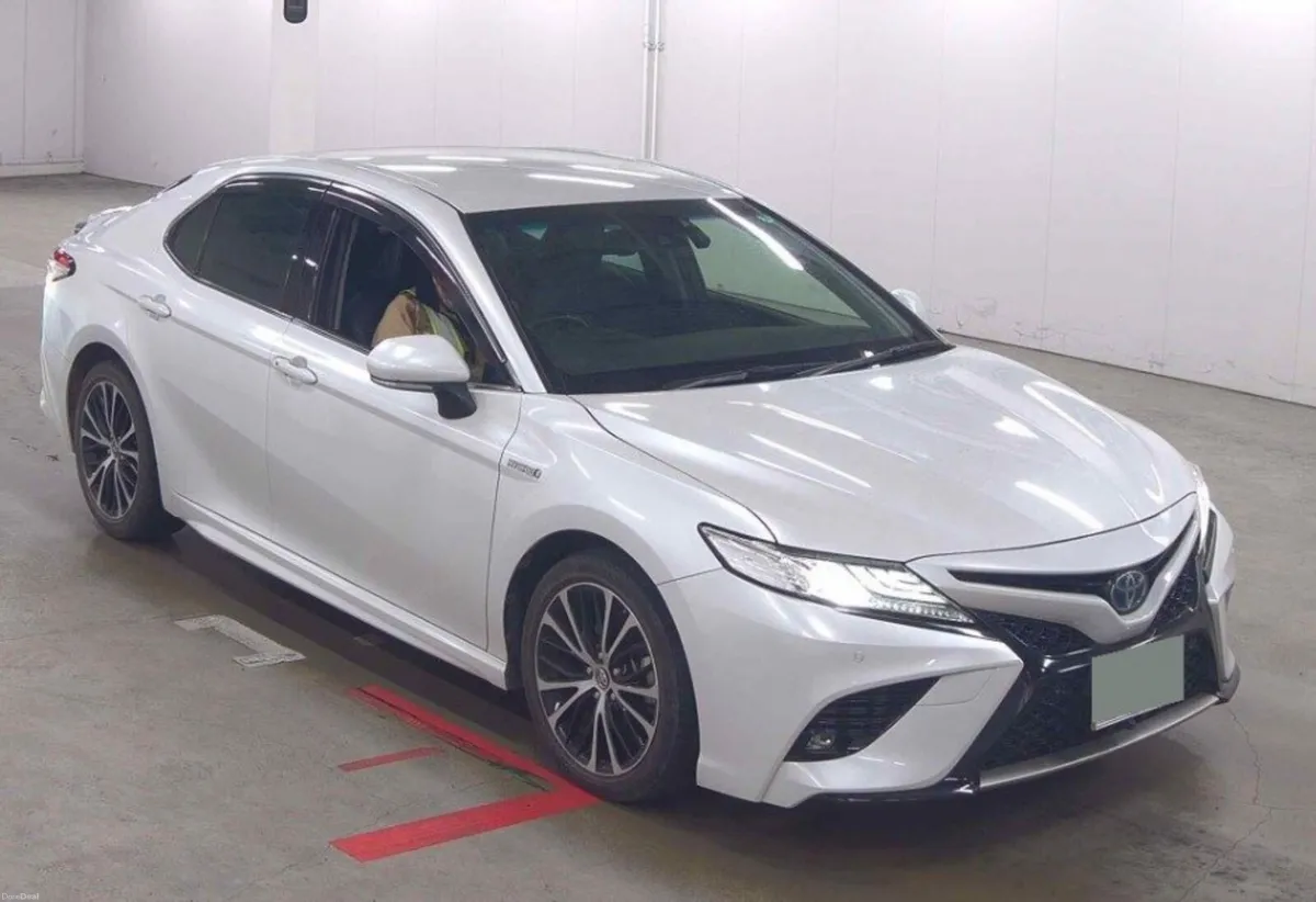 2019 Toyota Camry WS Hybrid - Image 1