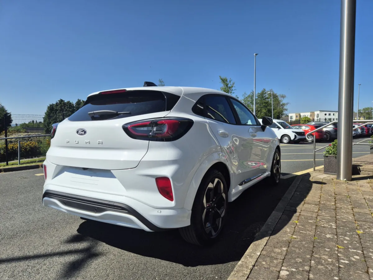 Ford Puma GEN-E PREMIUM 5DR 168PS - Image 4