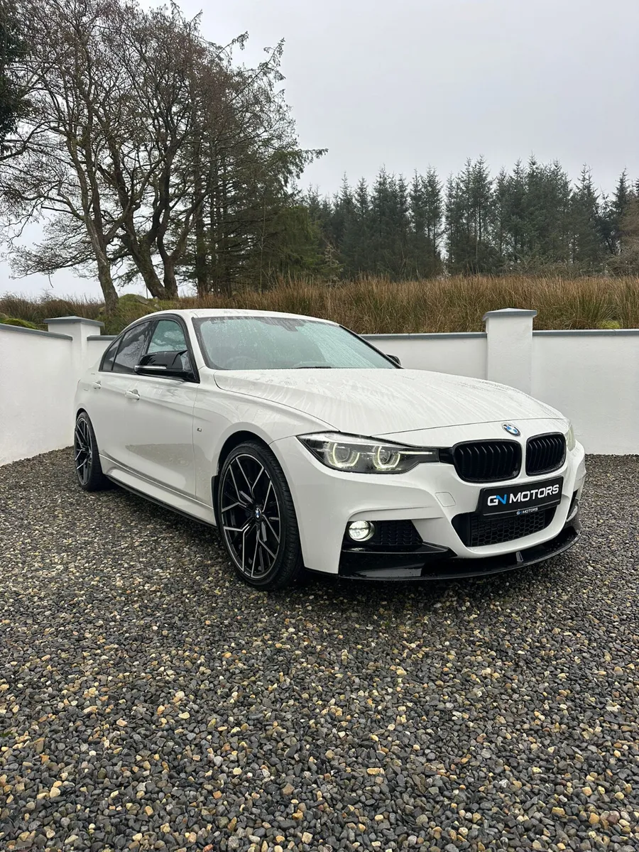 2018 BMW 320D Shadow Edition - Image 4