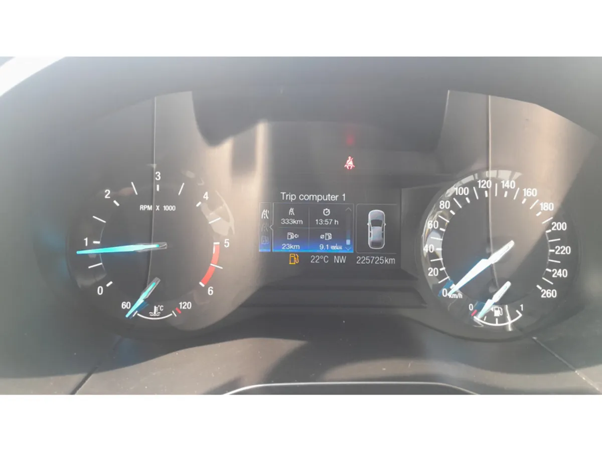 Ford S-Max 2.0 TDCI 120PS MANUAL 4DR ZETEC - Image 3