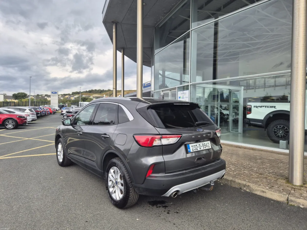 Ford Kuga TITANIUM 2.5 PHEV 225 S6.2 - Image 2