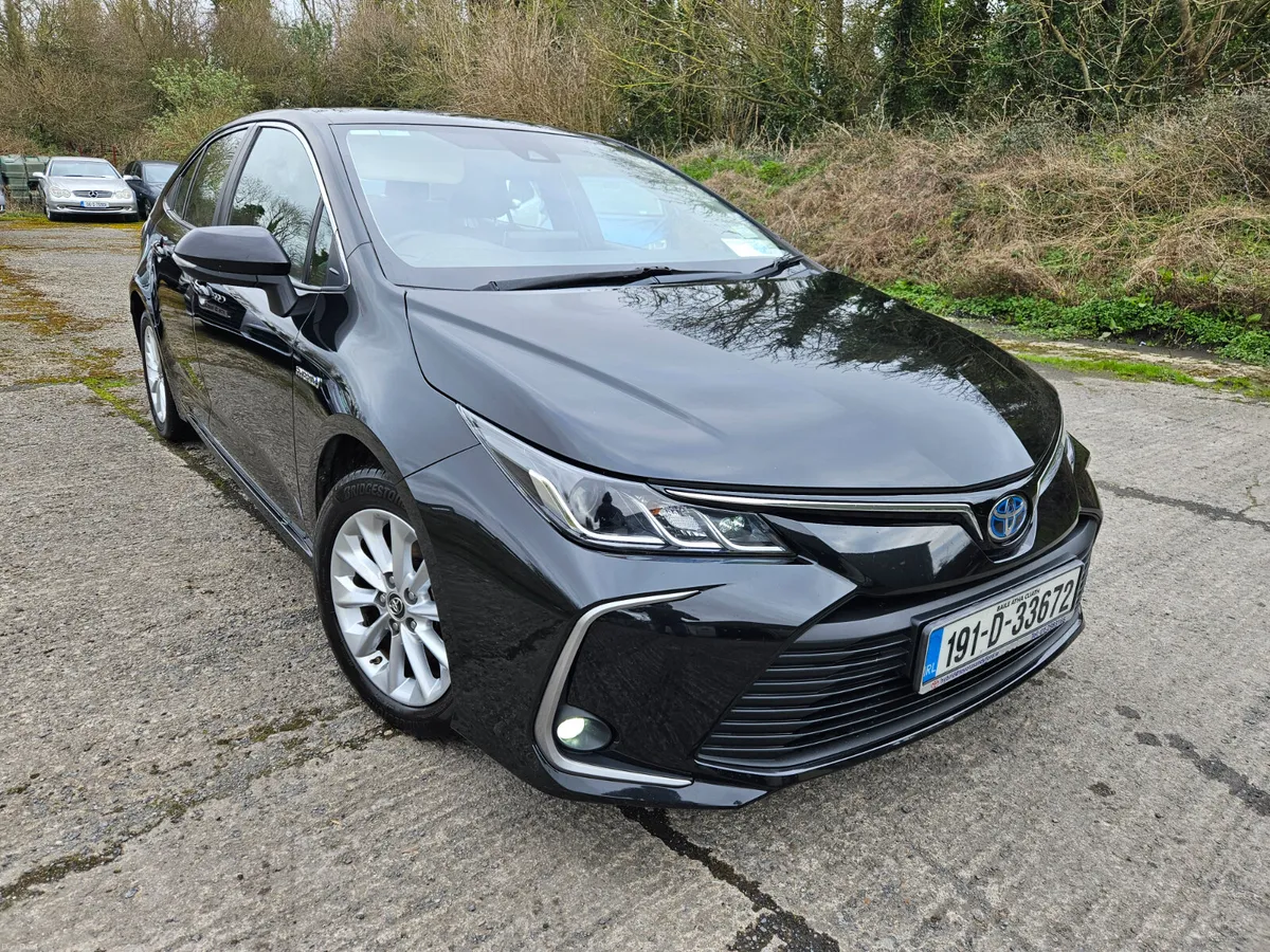 Toyota Corolla 2019 1.8 hybrid only 81klm - Image 2