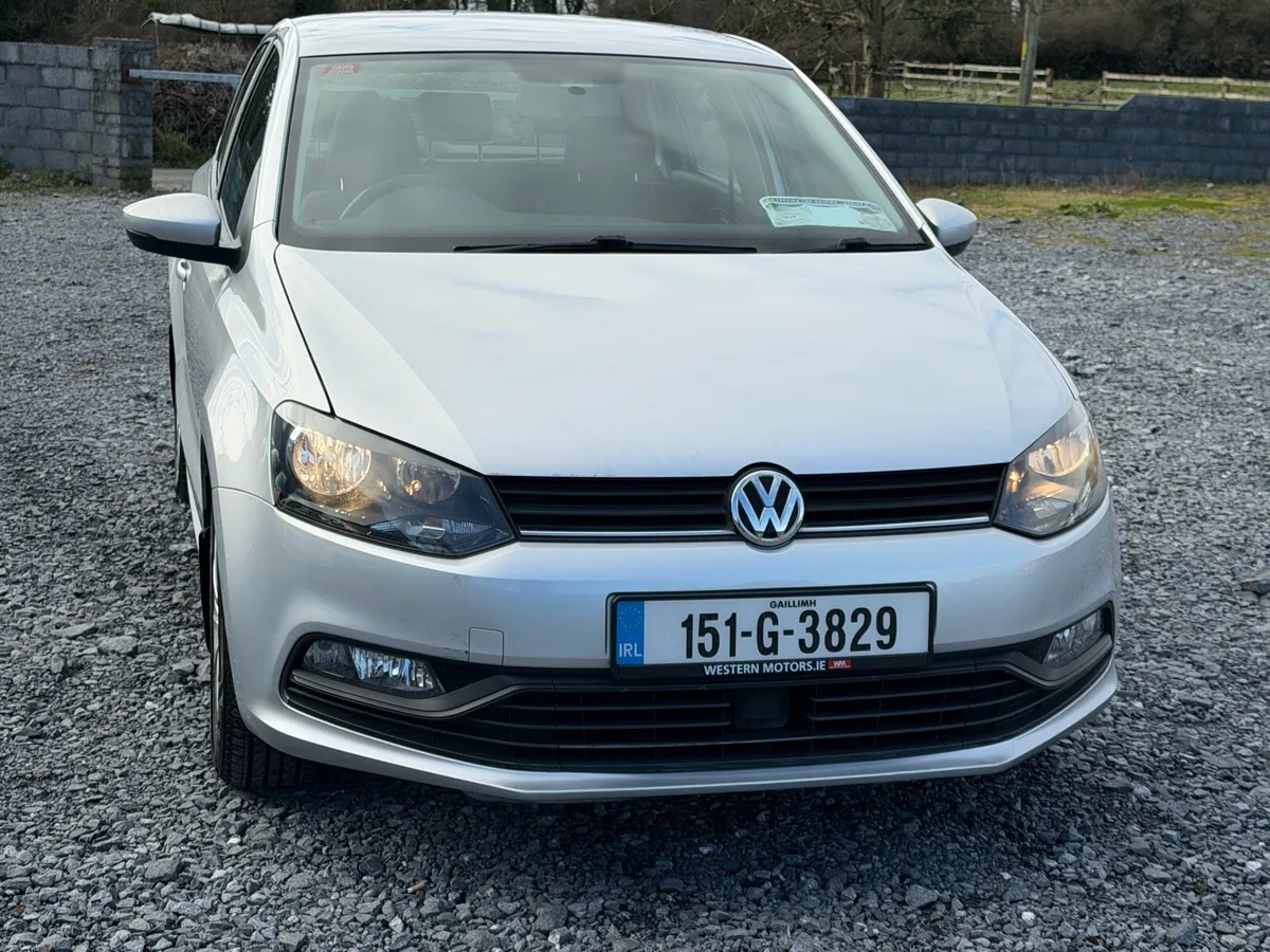 2015 Volkswagen Polo - Image 1