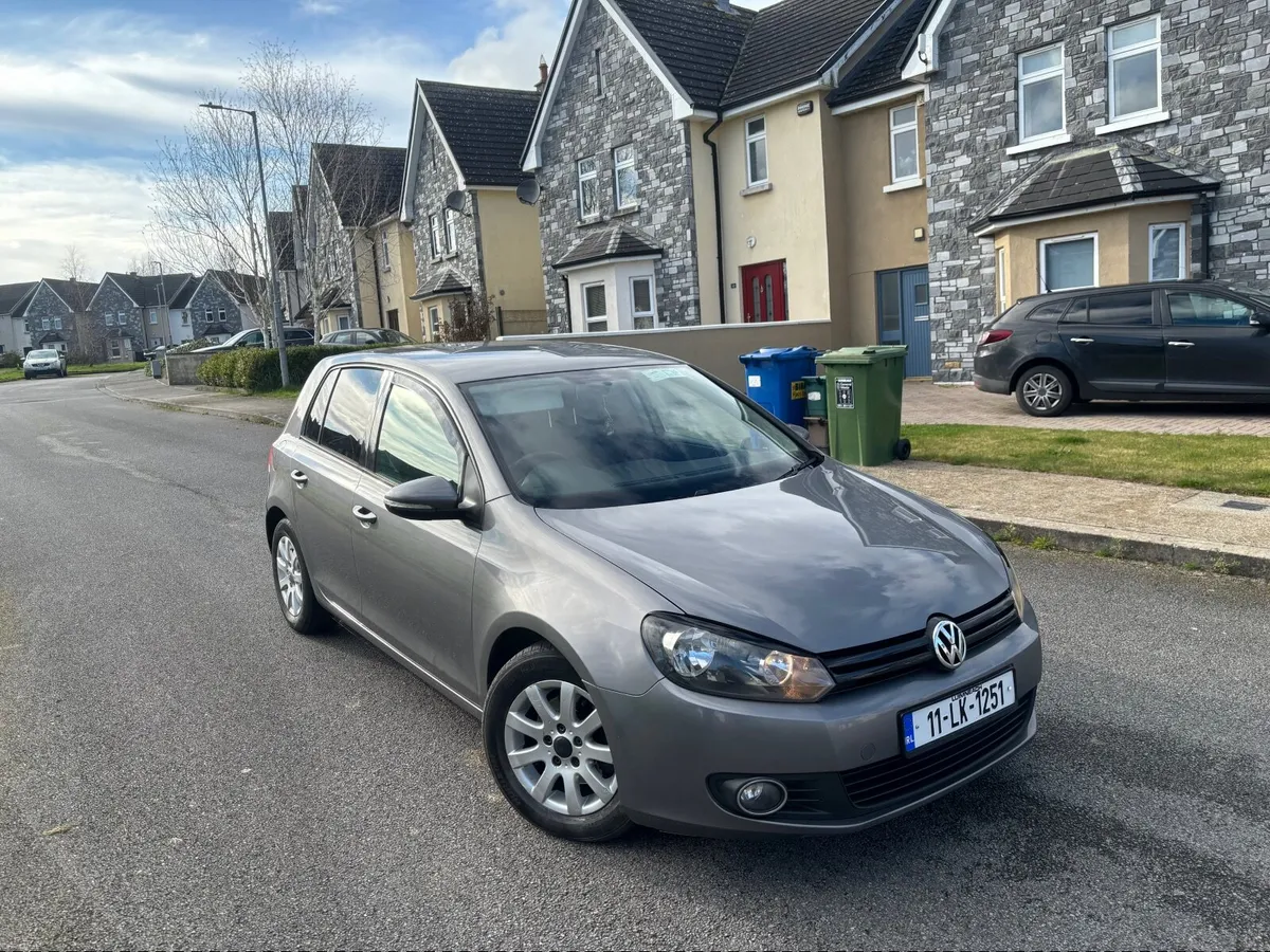 2011 Volkswagen Golf 1.6 TDI 105 bhp high spec mod - Image 1
