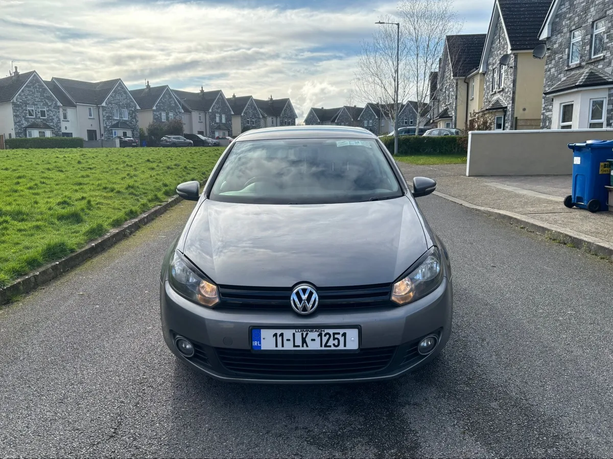2011 Volkswagen Golf 1.6 TDI 105 bhp high spec mod - Image 3