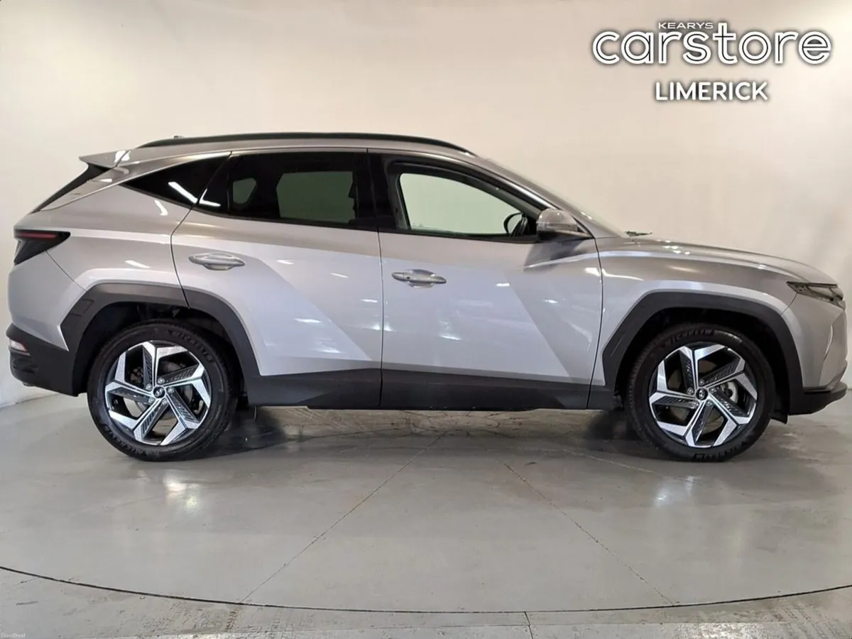 Hyundai Tucson 2WD Executive Plus HEV STG Auto - Image 2
