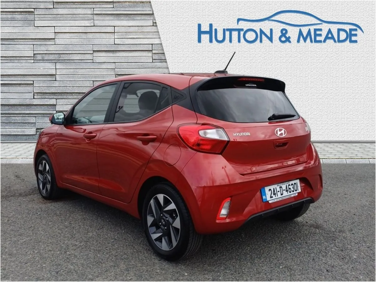 Hyundai i10 Delux Plus Auto 1.0 Petrol 5dr - Image 3