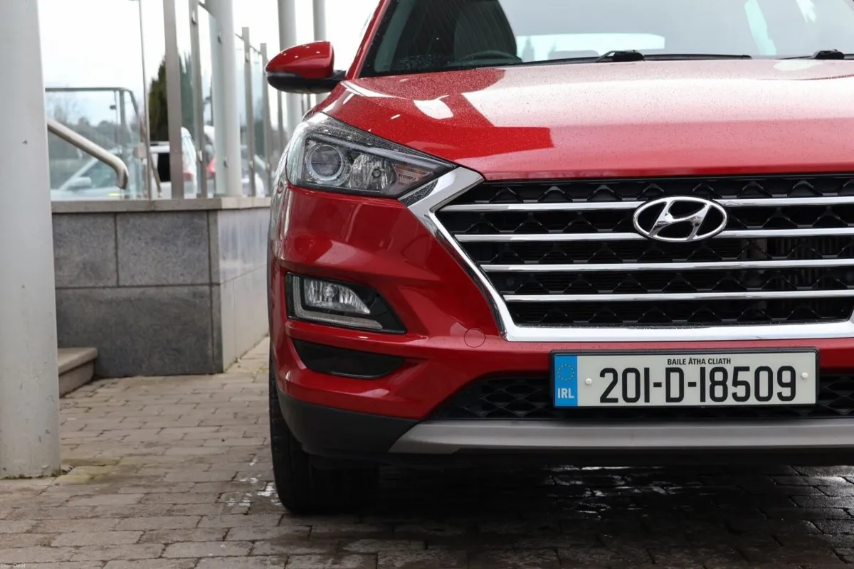 Hyundai Tucson 2WD Premium, High Spec - Image 4