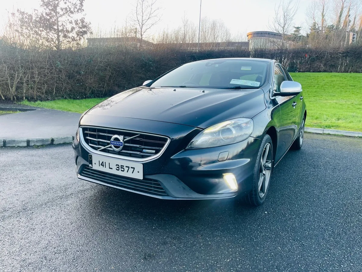 ⭐️14 Volvo V40 1.6 R-Design Nct’d & taxed Mint⭐️ - Image 2