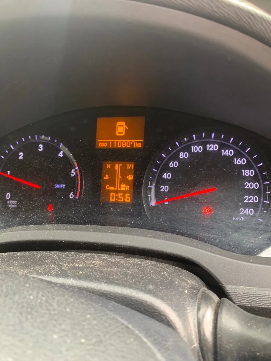 Toyota Avensis 2014 - Image 1