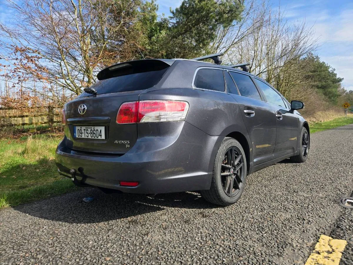 Toyota Avensis T4 Model - Image 3
