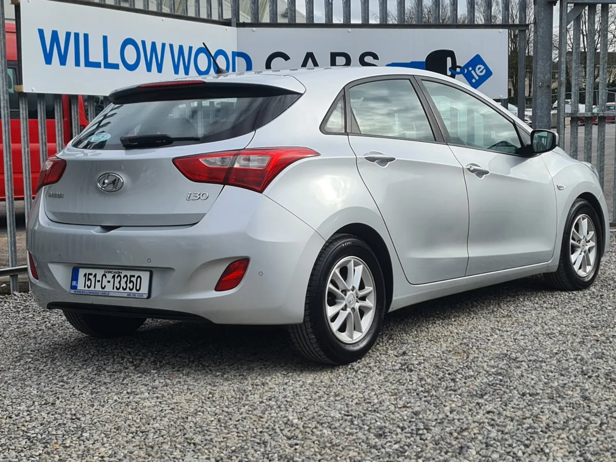 Hyundai i30 1.6crdi 5dr deluxe 2015 new nct 05/27 - Image 2