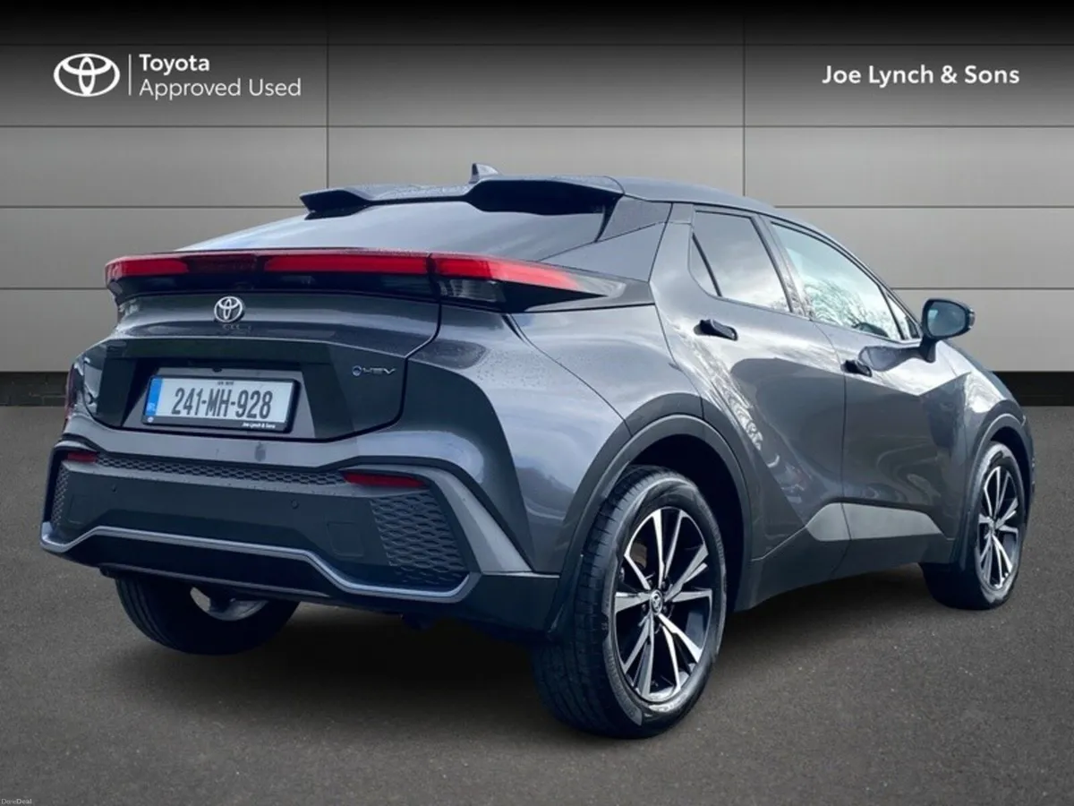 Toyota C-HR C-HR HYBRID SPORT - Image 2