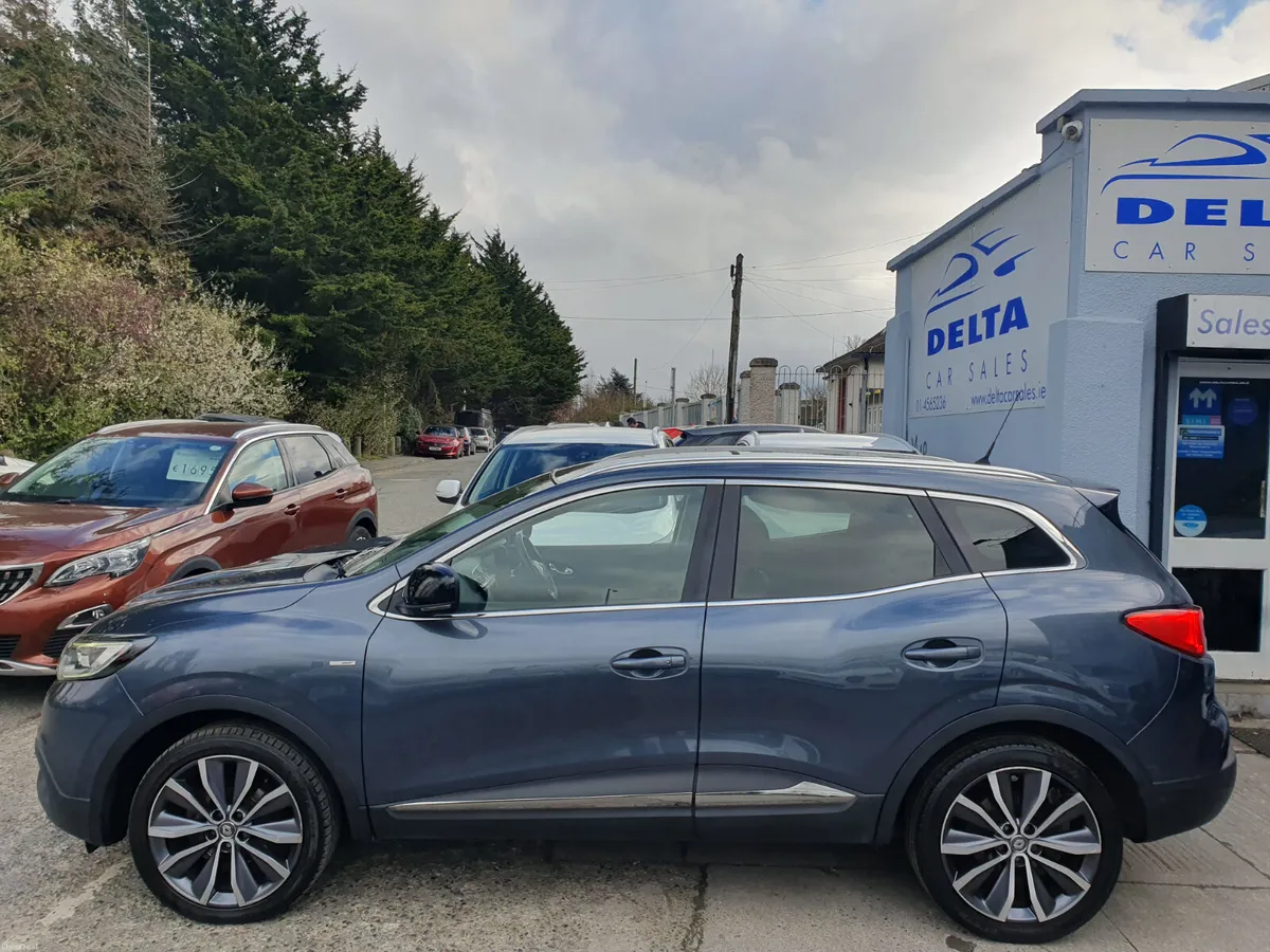 2017 RENAULT KADJAR SIGNATURE NAV 1.5 DCI 110BHP - Image 3