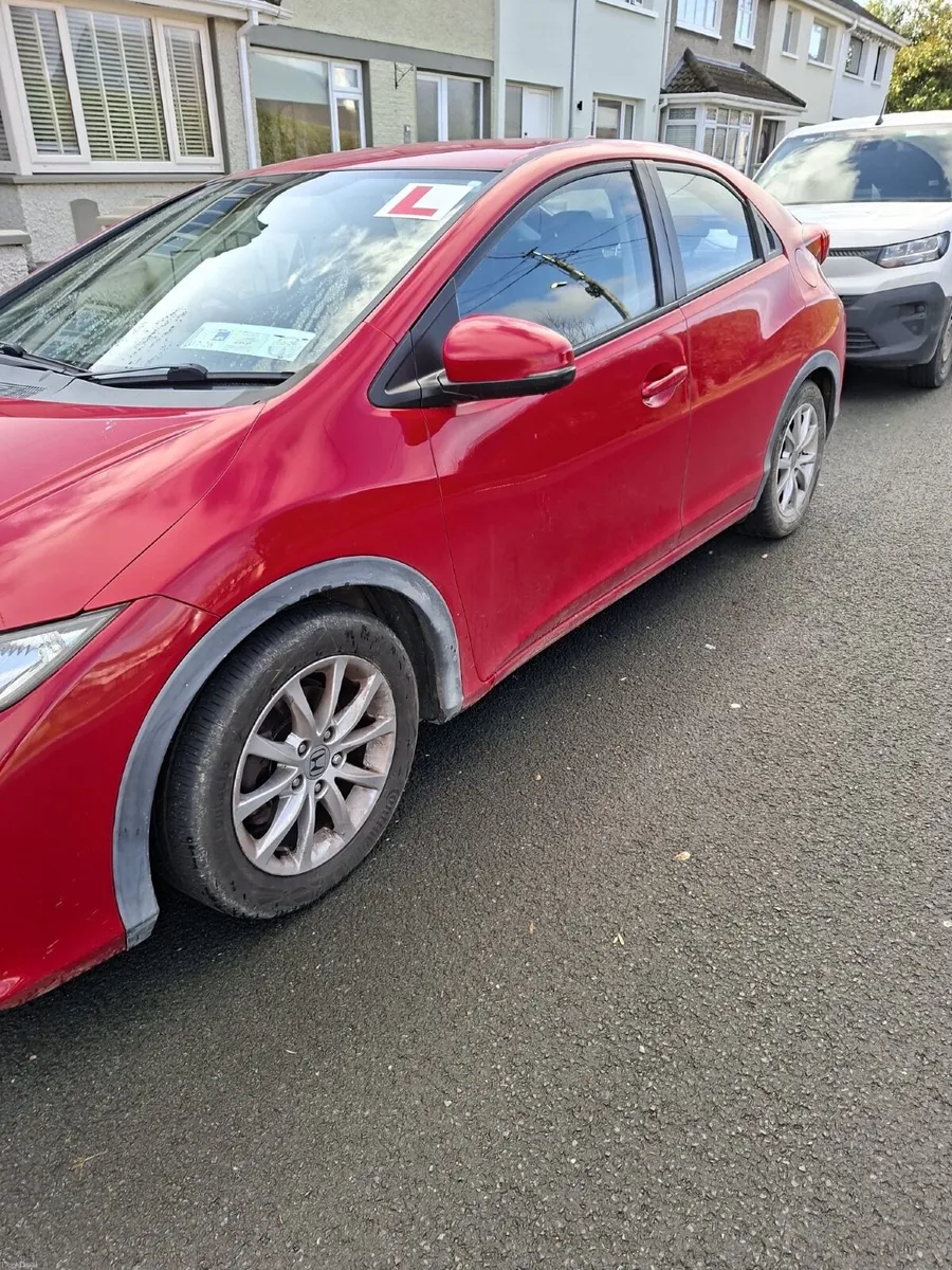 Honda Civic 2013 - Image 4