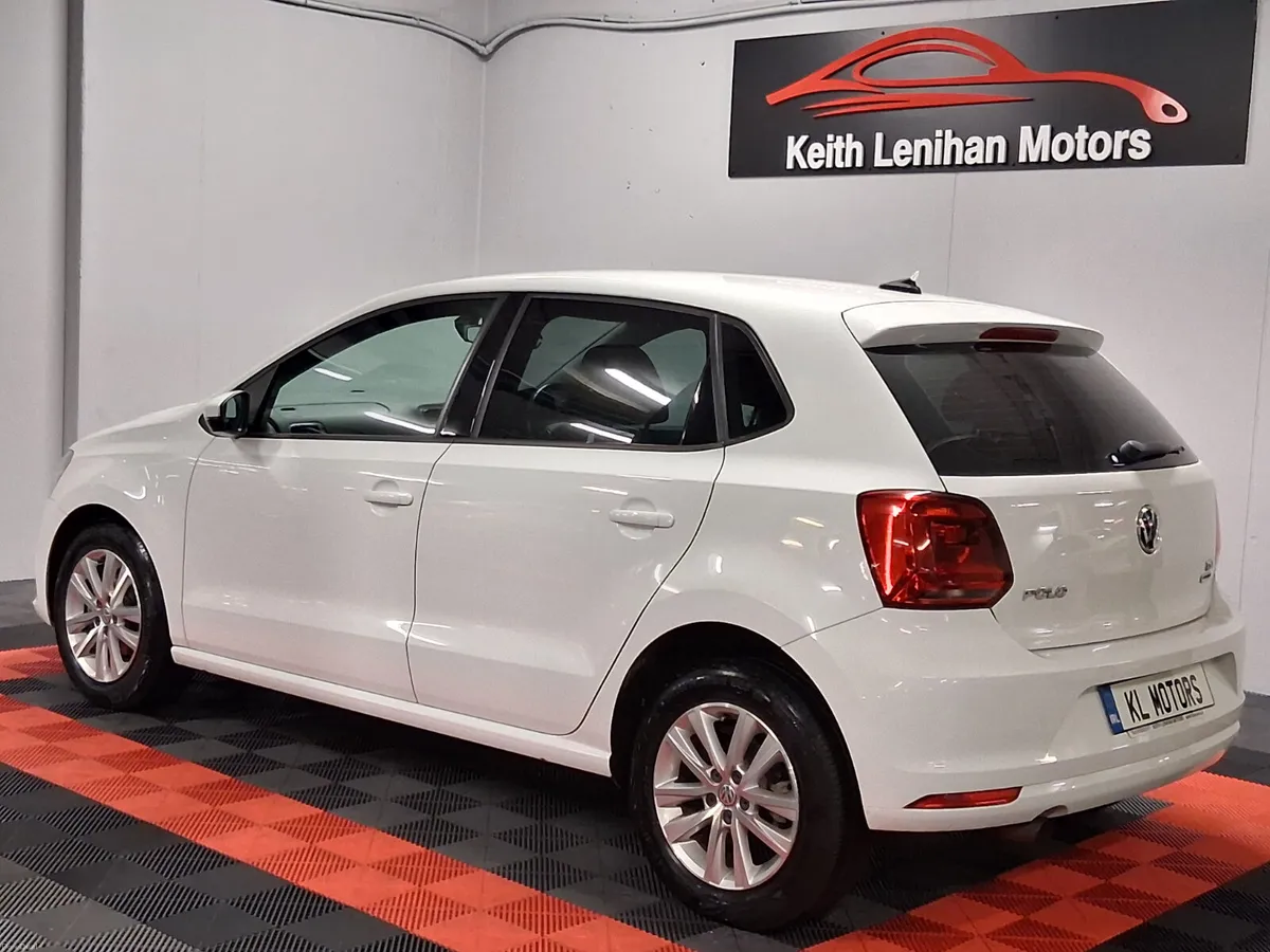 2016 Volkswagen Polo **AUTO - LOW KMS** - Image 3