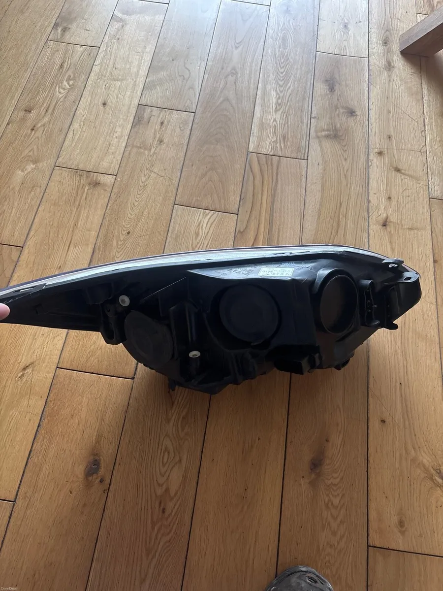 Ford focus headlight - Image 4