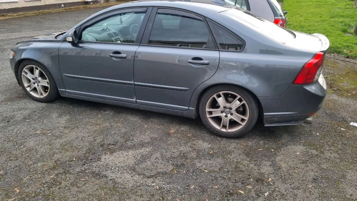 Volvo S40 1.6d 2010 - Image 4