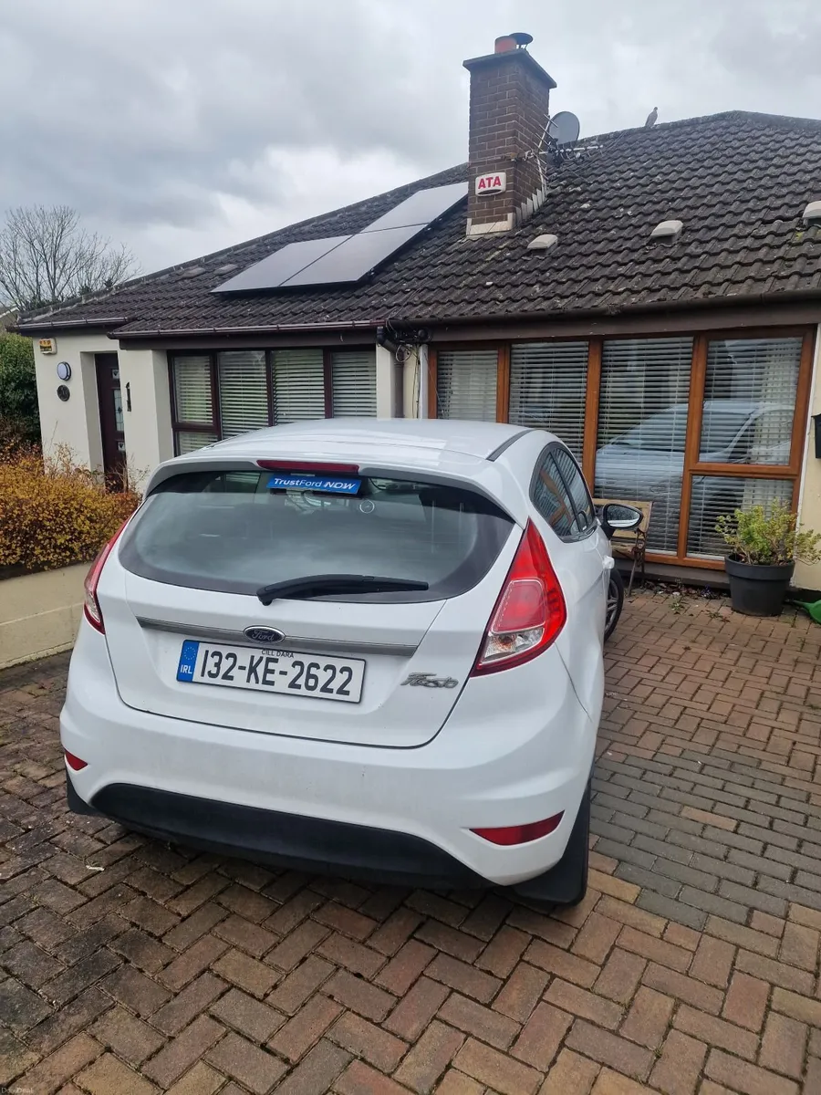 Ford Fiesta 2013 - Image 2