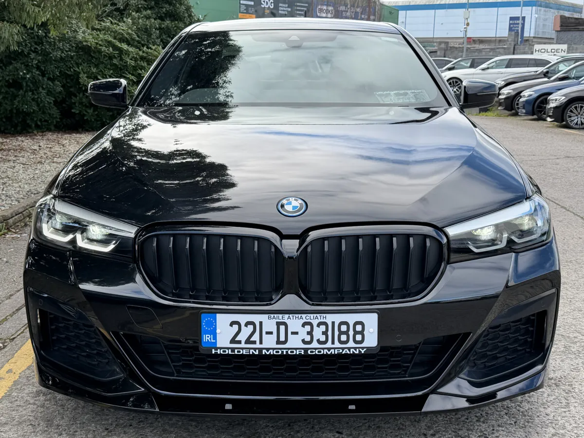 2022 BMW 530E M-SPORT MODEL .LOW MILEAGE - Image 4