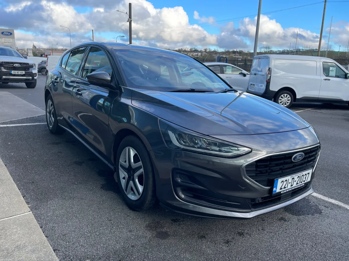 Ford Focus 1.5 Diesel Automatic - Image 2