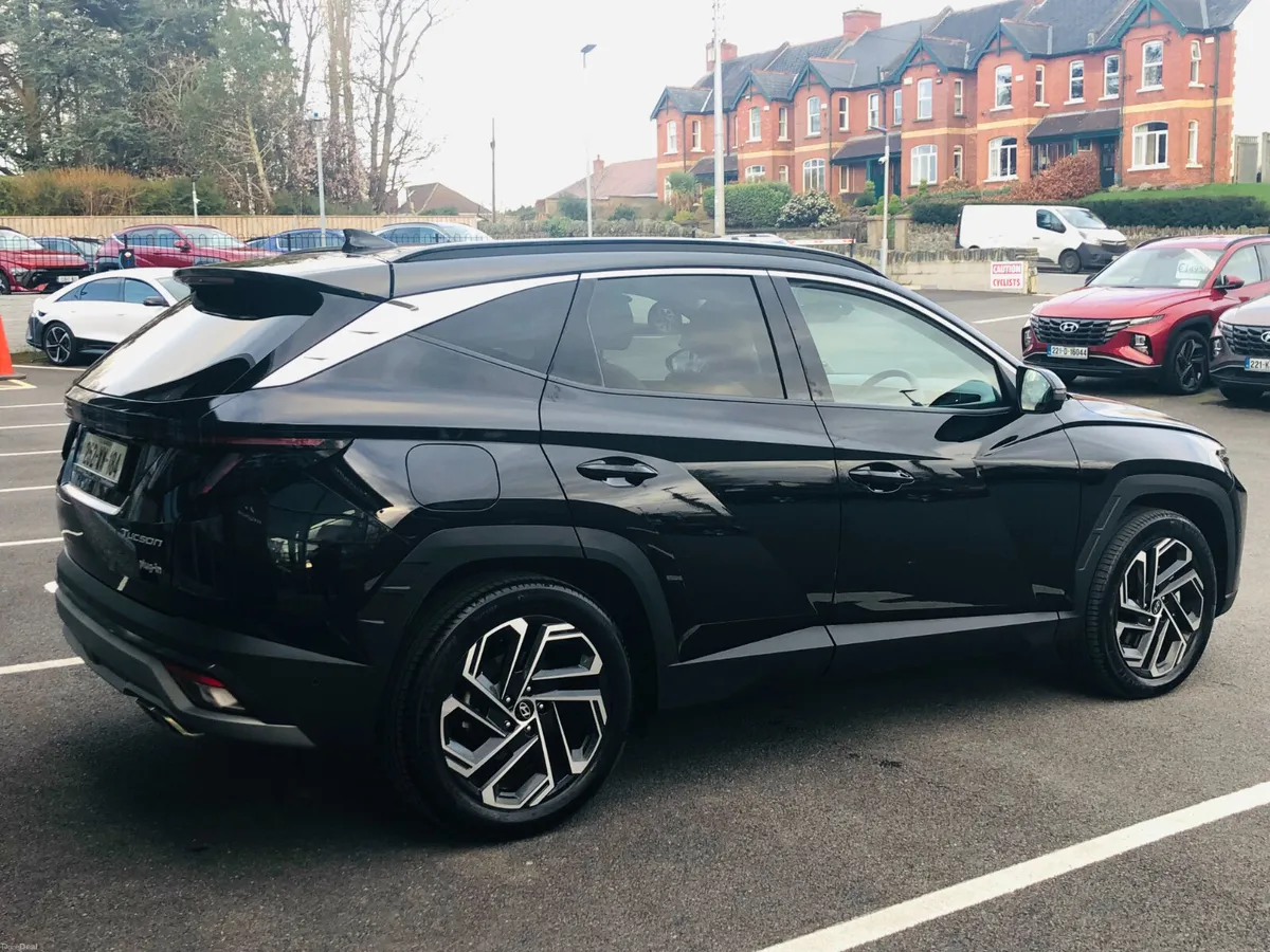 Hyundai Tucson Platinum 1.6 Plug-In Hybrid - Image 4