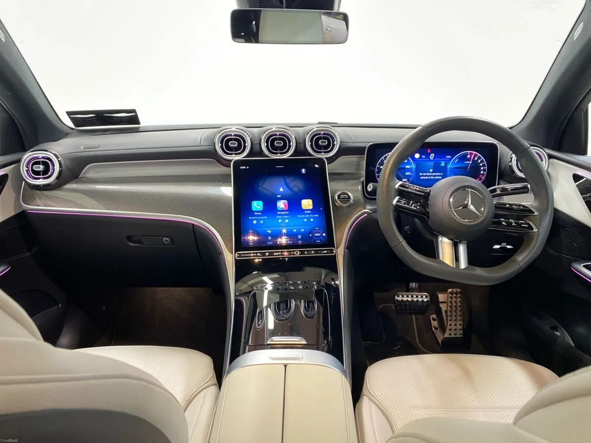 Mercedes-Benz GLC GLC 300 e 4MATIC Coupe AMG Line - Image 4