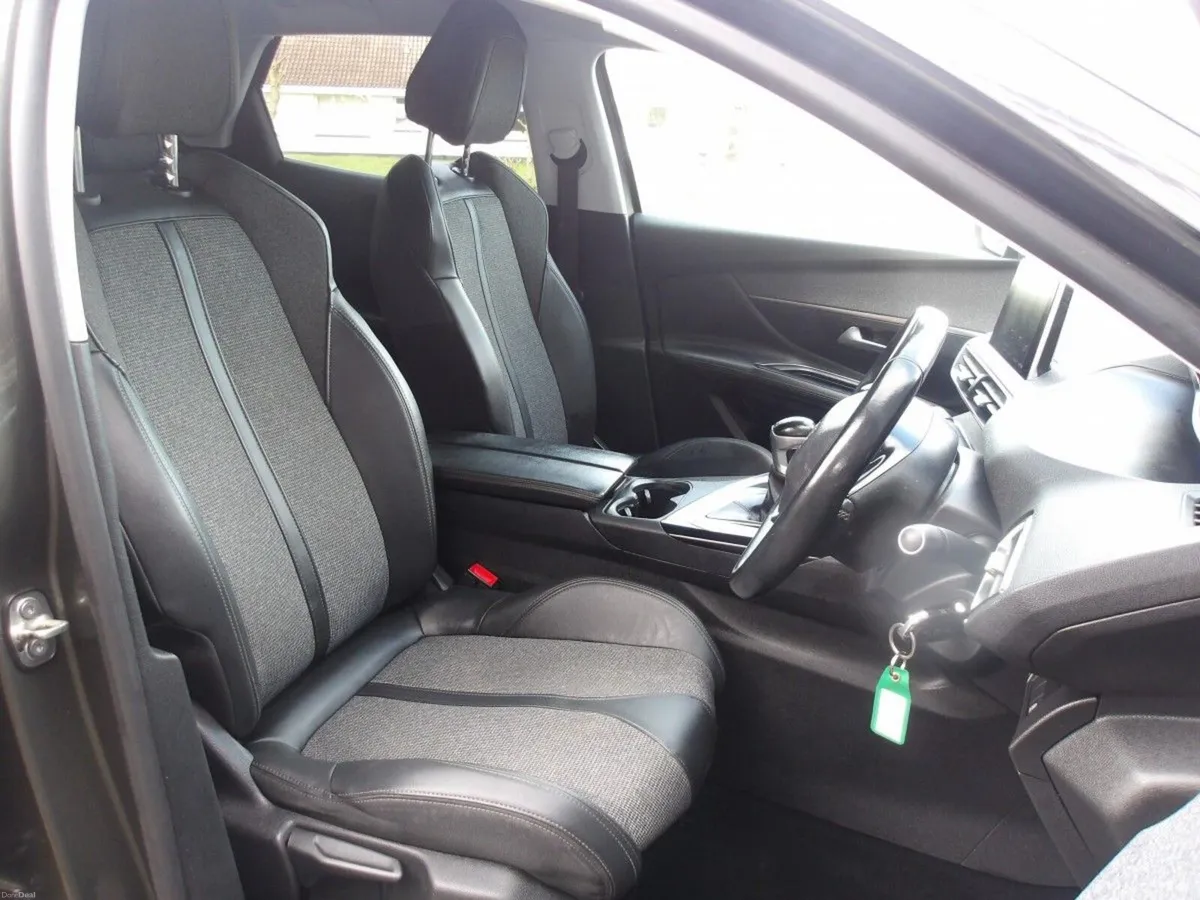 Peugeot 3008 ALLURE 1.5 BLUE HDI 6SPEED 130BHP - Image 3