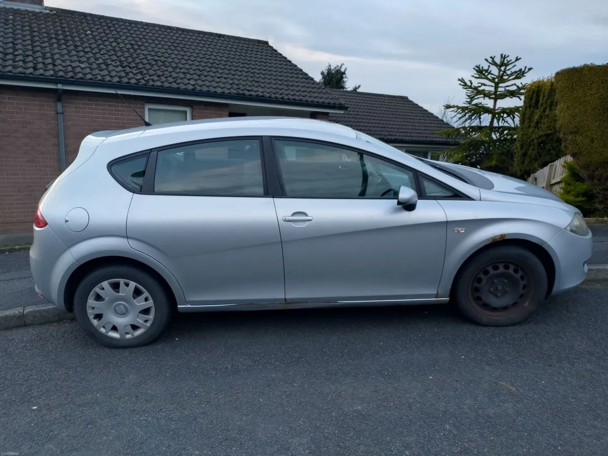 SEAT Leon 2009 - Image 2