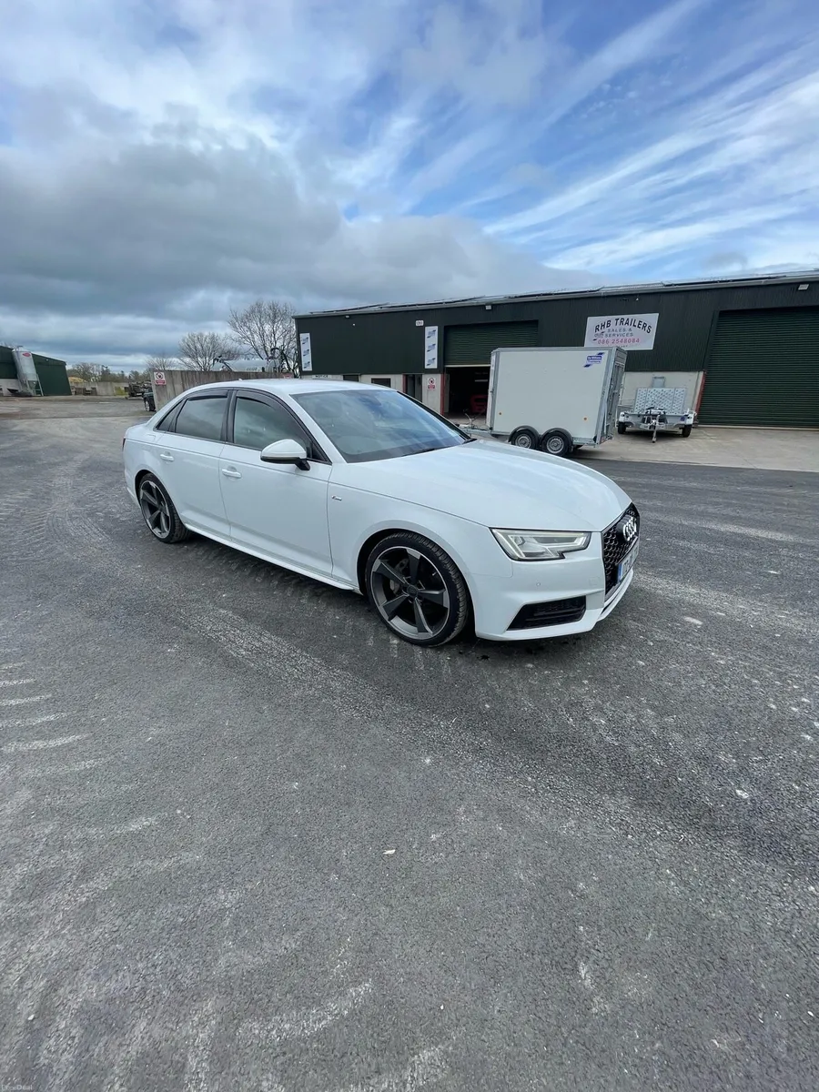 Audi A4 s line - Image 1