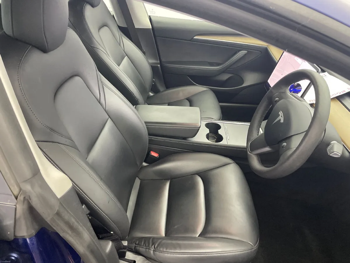 2021 TESLA MODEL 3 LONG RANGE AWD - Image 4