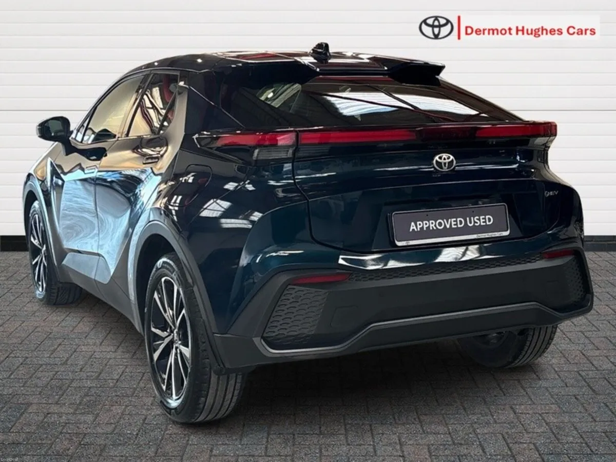 Toyota C-HR HYBRID SPORT AUTO - Image 2