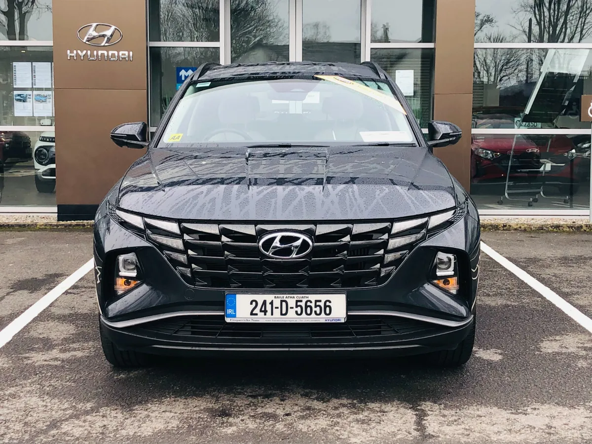Hyundai Tucson Executive 1.6 Plug-In Hybrid - Image 2