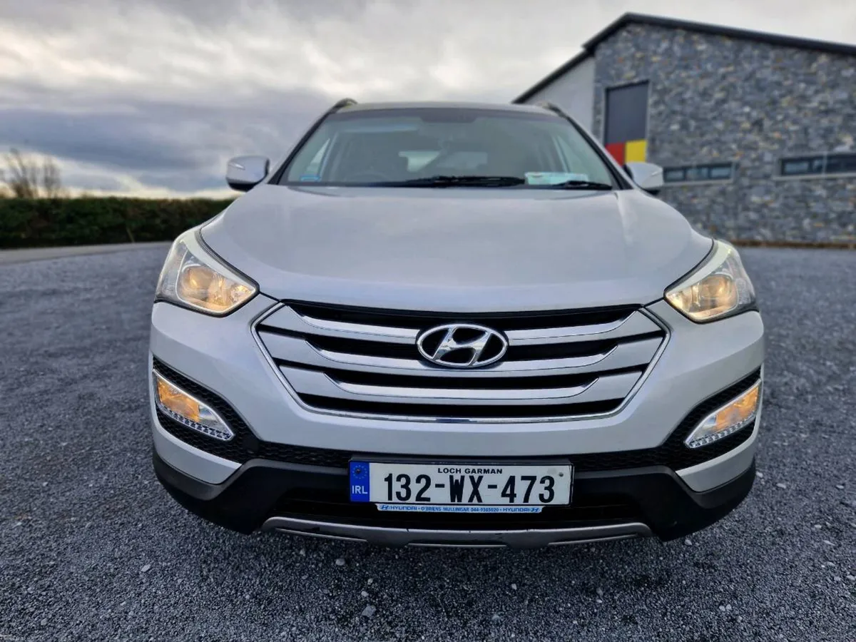 132 Santa Fe 2.2 Executive 4WD Mint! - Image 2