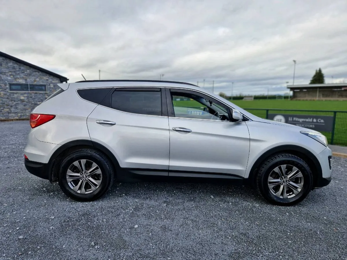 132 Santa Fe 2.2 Executive 4WD Mint! - Image 4