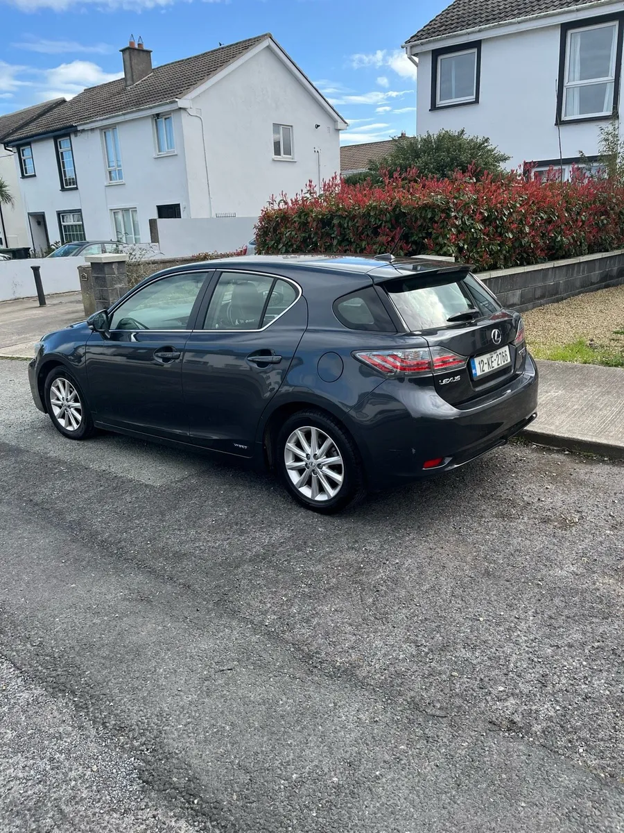 Lexus CT 200 Hybrid 2012 - Image 4