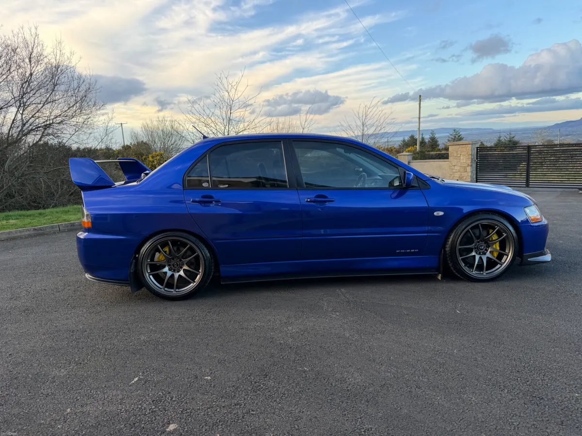 Mitsubishi Evo 9 - Image 3
