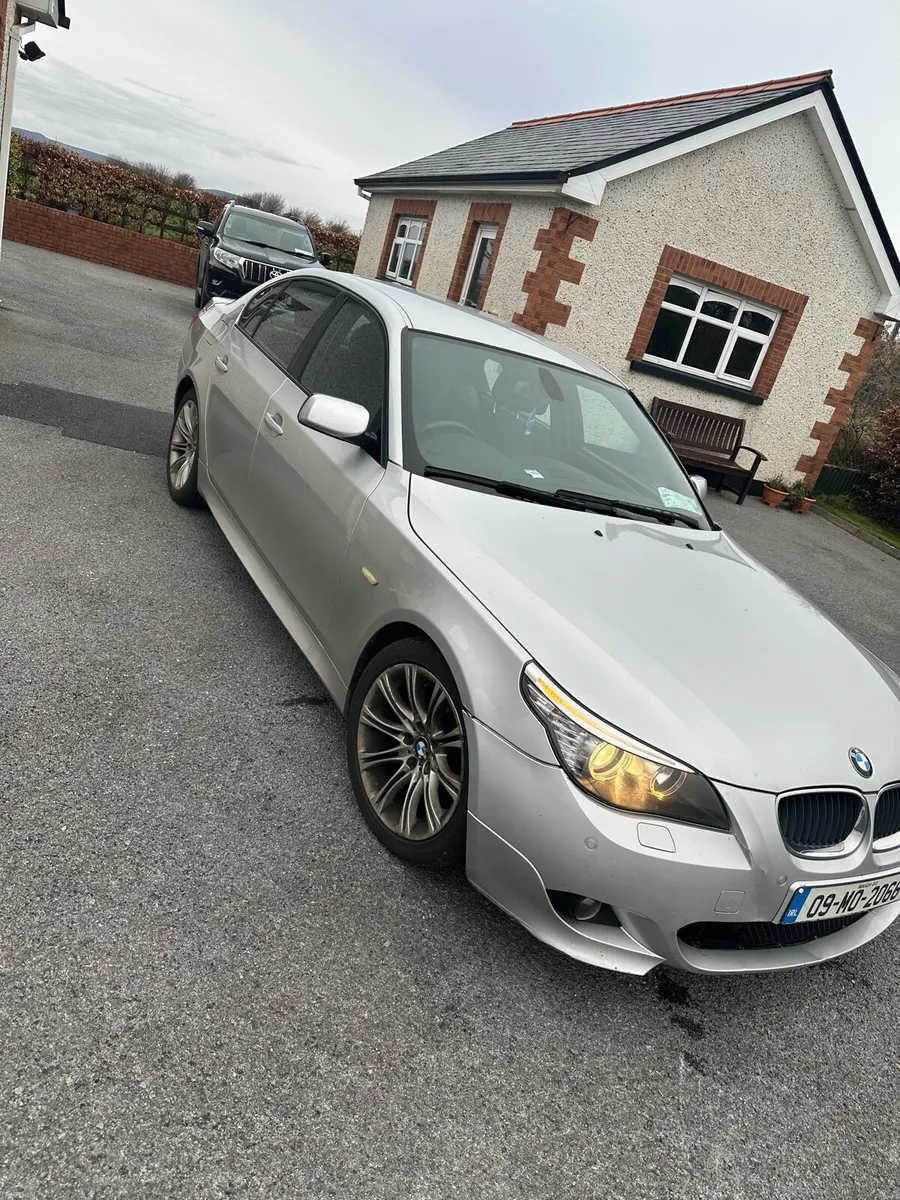 2009 Silver BMW 520D MSport - Image 2