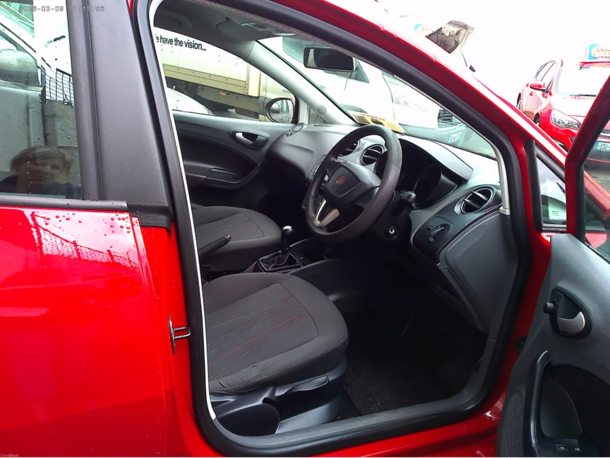 SEAT Ibiza 1.2 S COPA 68BHP TSI 70BHP 5DR - Image 4