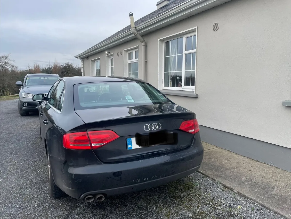 Audi A4 2011 - Image 2