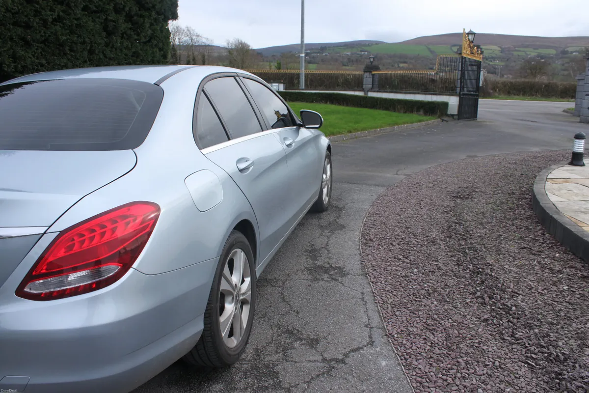Mercedes-Benz C220 D AUTO, 2016 - Image 3