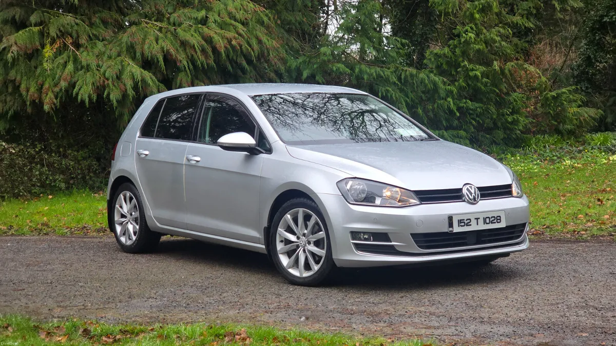 2015 Volkswagen Golf 1.6TDI Highline - Image 3